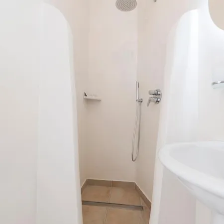 Villa Alba & Incanto - Rocca Bianca Tertenìa